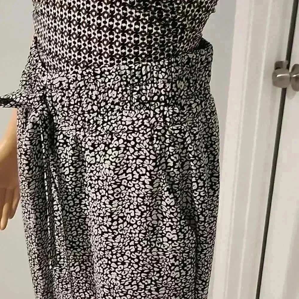 Pants - Picture 4 of 8